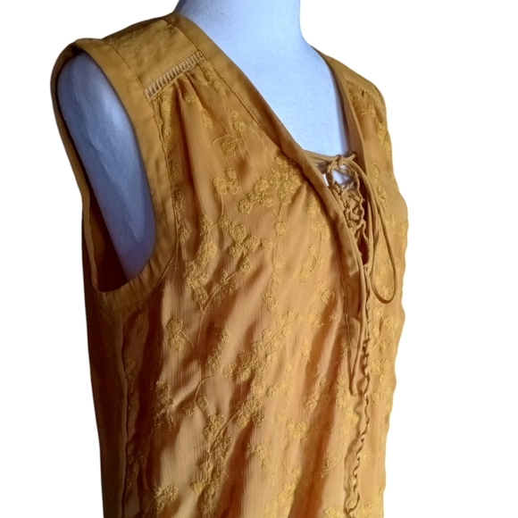 Anthropologie Maeve Goldenrod Floral Embroidered Lace Up Blouse Size 12 - Picture 4 of 10